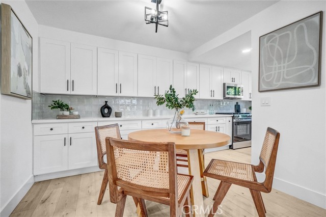 738 Amberwood Drive, Santa Ana CA: https://media.crmls.org/medias/f741b1e0-8774-40c6-88b0-a407f0d560a4.jpg