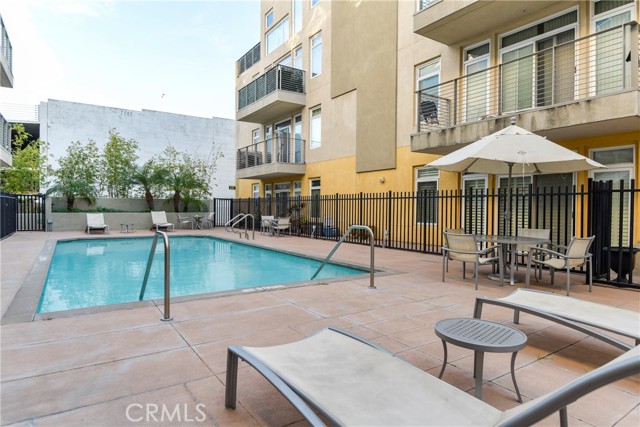 Detail Gallery Image 27 of 33 For 250 N First St #321,  Burbank,  CA 91502 - 2 Beds | 2 Baths