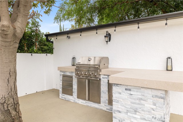6105 Bellingham Avenue, North Hollywood CA: https://media.crmls.org/medias/f74282b1-d07b-4dd3-bae1-3e4f3ce8c9a4.jpg