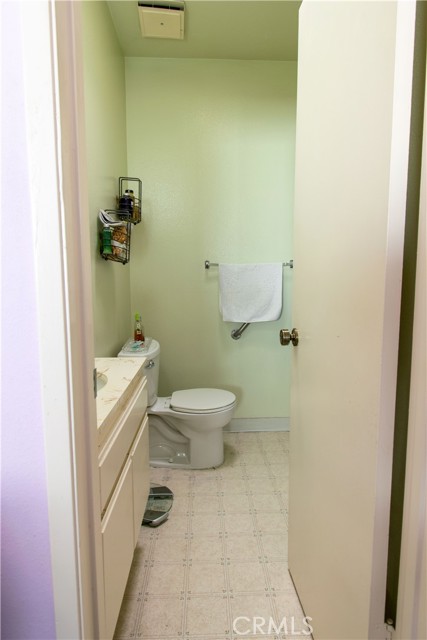 14560 Clark Street, Sherman Oaks CA: https://media.crmls.org/medias/f743b7bf-c1cf-4fdb-862d-9ae99cfe684b.jpg