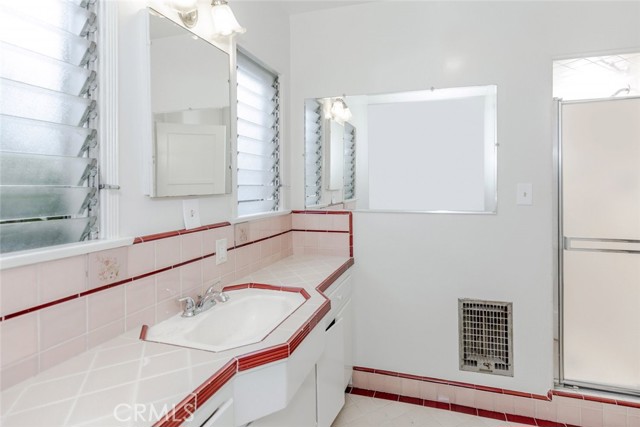 6267 Hart Avenue, Temple City CA: https://media.crmls.org/medias/f7447eb8-9d99-45e7-b96f-65c4c2679bb3.jpg