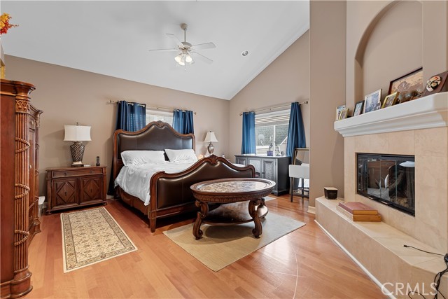 Detail Gallery Image 31 of 46 For 211 S Francisca #B,  Redondo Beach,  CA 90277 - 4 Beds | 3 Baths