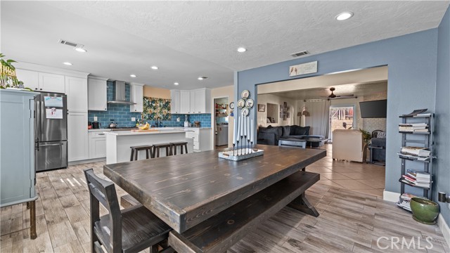 Image 6 of 41 For 7171 Font Avenue