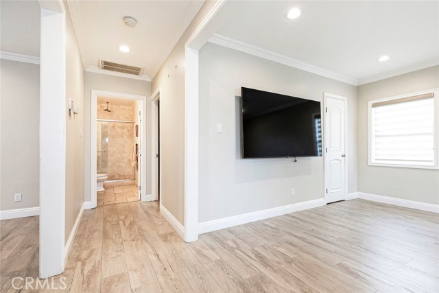 13353 Sylvan Street, Van Nuys CA: https://media.crmls.org/medias/f7464afd-0acf-4983-aba3-4affc636f17e.jpg