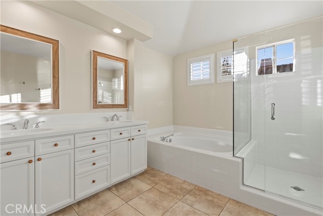 Detail Gallery Image 11 of 17 For 10775 Mueller Ct, Tustin,  CA 92782 - 4 Beds | 25 Baths