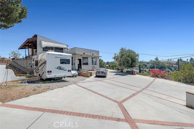 114 N Bonnie Beach Place, East Los Angeles CA: https://media.crmls.org/medias/f746645d-618a-4e98-9c2b-7bd331624195.jpg