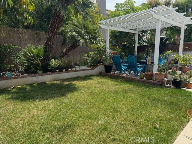 8 Bormes, Irvine CA: https://media.crmls.org/medias/f74672e6-d9d9-41d0-8769-9cf718e0412b.jpg