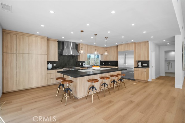 4230 Alonzo Avenue, Encino CA: https://media.crmls.org/medias/f7469ac1-860a-402a-8e31-50c4df91b970.jpg