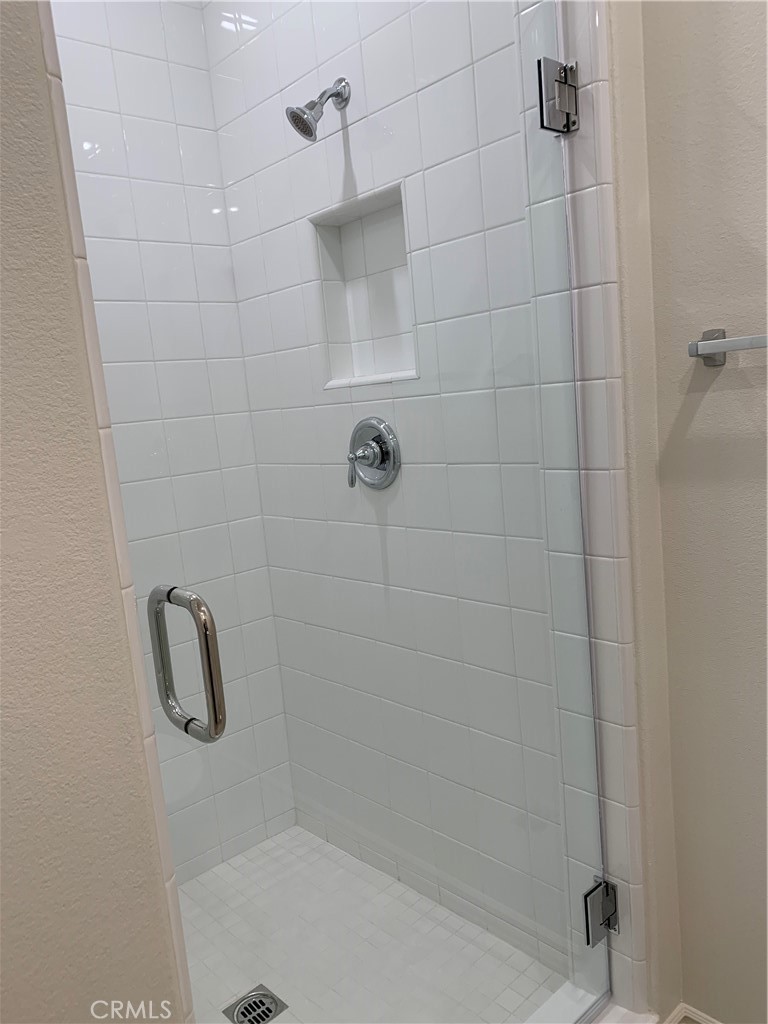 https://media.crmls.org/medias/f7472283-a2d3-4435-8424-7db72ee593ff.jpg?preset=X-Large