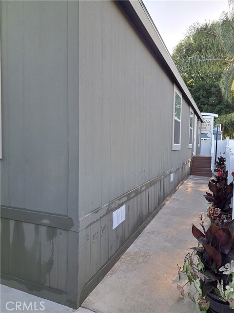 Detail Gallery Image 21 of 24 For 400 E. Arbor St. #1,  Long Beach,  CA 90805 - 3 Beds | 2 Baths