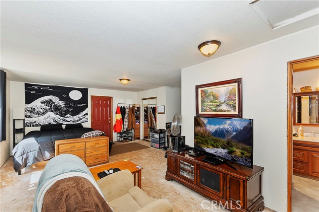 Detail Gallery Image 15 of 35 For 655 Silver Tip Dr, Big Bear Lake,  CA 92315 - 4 Beds | 2 Baths
