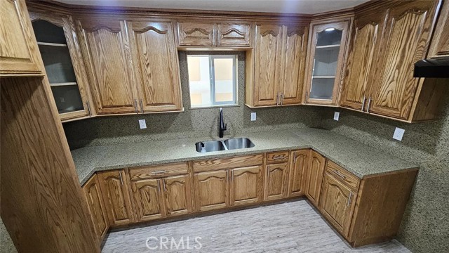 Detail Gallery Image 3 of 8 For 711 Sloan Ave, Compton,  CA 90221 - 3 Beds | 2 Baths