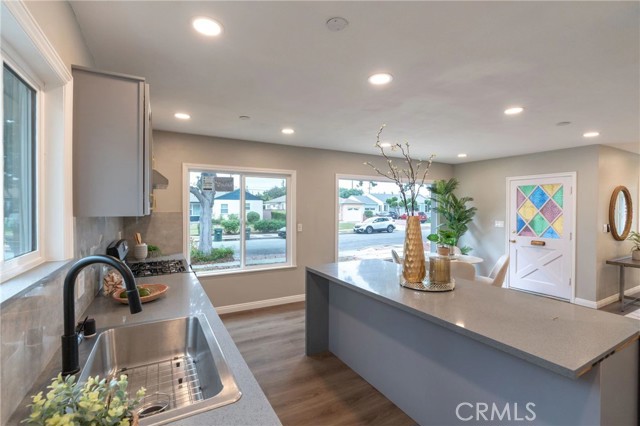 504 Phelan Lane, Redondo Beach, California 90278, 3 Bedrooms Bedrooms, ,1 BathroomBathrooms,Residential,Sold,Phelan,OC23068739