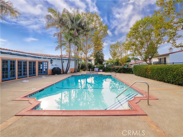 1 Via La Cima, Rancho Palos Verdes, California 90275, 2 Bedrooms Bedrooms, ,1 BathroomBathrooms,Residential,Sold,Via La Cima,PV21253168