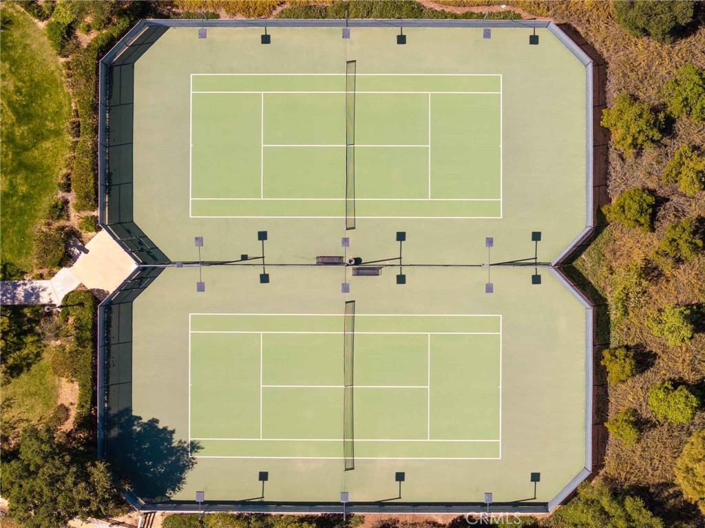 https://media.crmls.org/medias/f74a0e11-fc90-45bc-a3ff-a981958b14e6.jpg?preset=X-Large