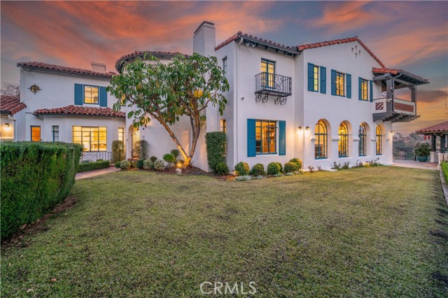 1812 Linda Vista Avenue, Pasadena CA: https://media.crmls.org/medias/f74a522c-bfc6-4238-93fe-52daf140c156.jpg
