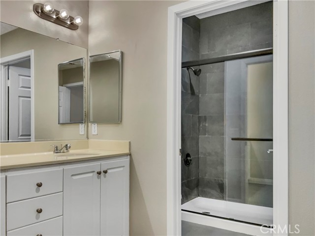 Detail Gallery Image 18 of 31 For 277 Bloomington Ave #132,  Rialto,  CA 92376 - 5 Beds | 3/1 Baths