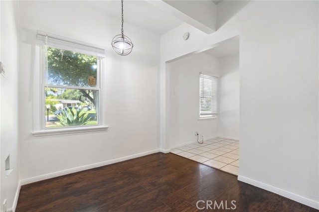 3604 Cortez Street, Riverside CA: https://media.crmls.org/medias/f74b5e8b-19ed-4e41-bff6-22400e489c9b.jpg