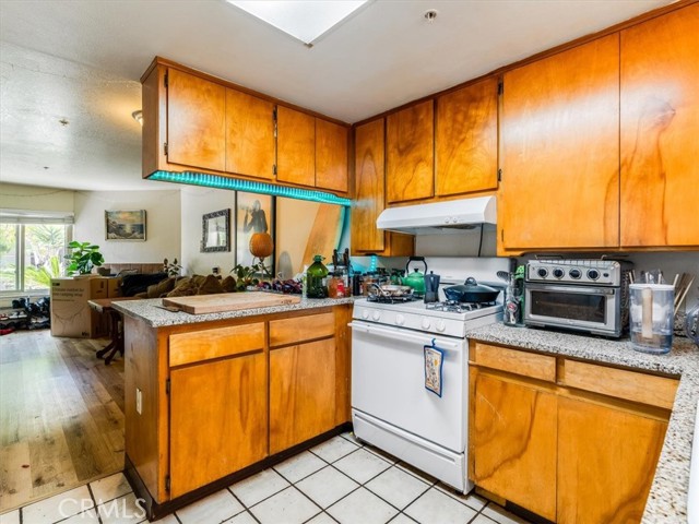 60 Casa Street, San Luis Obispo CA: https://media.crmls.org/medias/f74c5d42-cae6-47c4-bc83-641f1b9db0e0.jpg