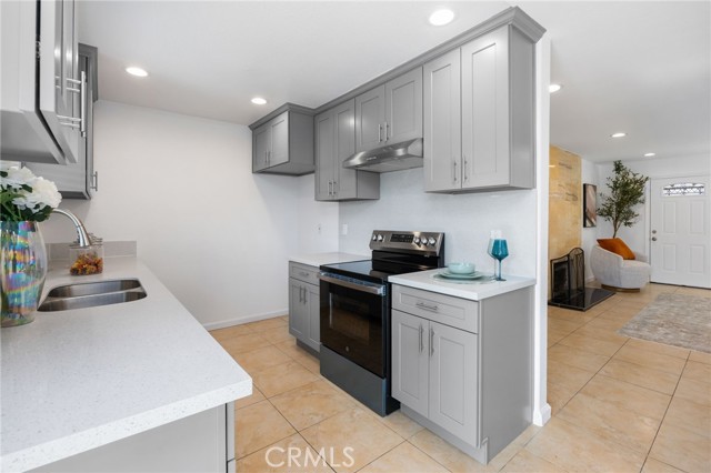 13301 Verde Street, Garden Grove CA: https://media.crmls.org/medias/f74cb845-21d7-4014-b76e-9e47bb171d6a.jpg