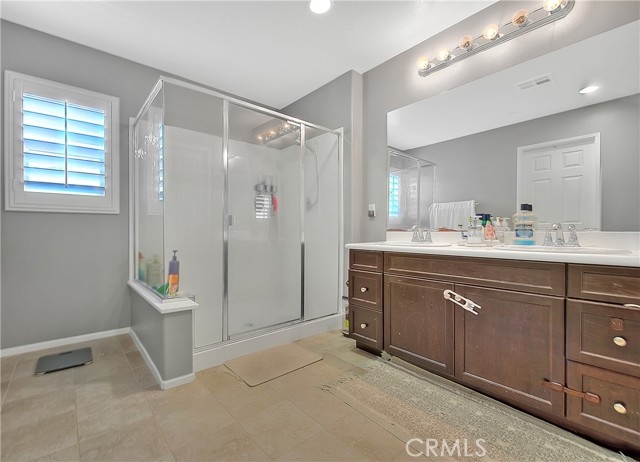Detail Gallery Image 34 of 60 For 4822 Carl Ct, Jurupa Valley,  CA 91752 - 5 Beds | 3/1 Baths