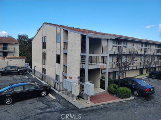 Front Image Thumbnail for CROC26049388