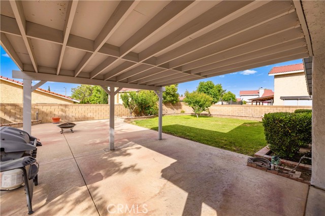 Detail Gallery Image 21 of 26 For 1819 Acosta Ave, Lancaster,  CA 93535 - 3 Beds | 2 Baths