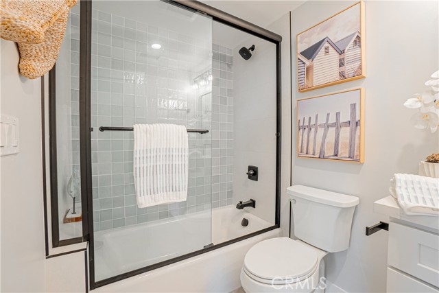 En-Suite Bathroom.