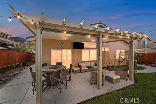 Detail Gallery Image 4 of 36 For 22686 Hannah Ct, Corona,  CA 92883 - 3 Beds | 2 Baths