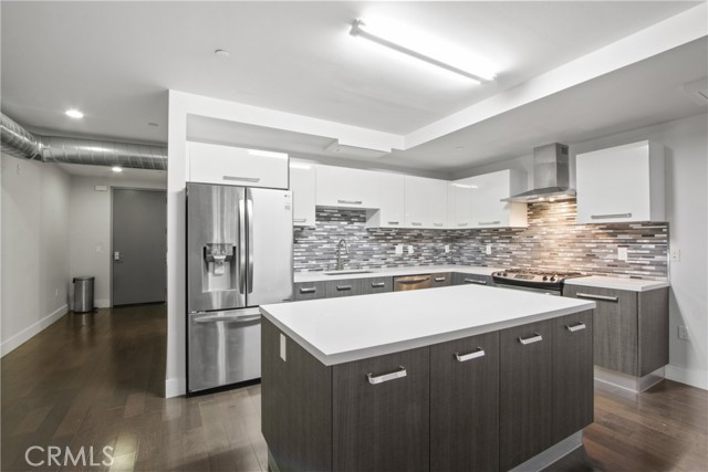 Front Image Thumbnail for CRPW25248233