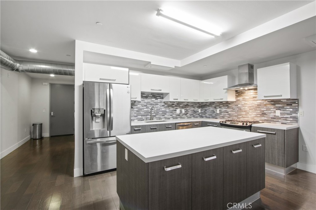 433 Pine Avenue #203