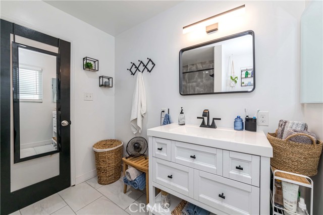 Detail Gallery Image 25 of 35 For 801 E 1st St #4,  Long Beach,  CA 90802 - 1 Beds | 1 Baths