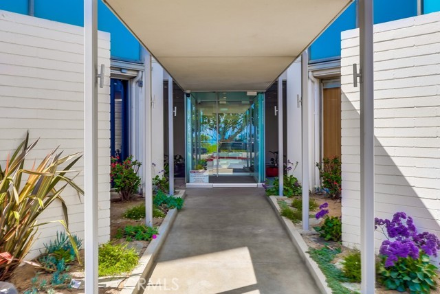 Detail Gallery Image 4 of 75 For 2999 E Ocean Bld, Long Beach,  CA 90803 - – Beds | – Baths