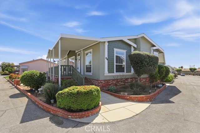 Detail Gallery Image 3 of 32 For 3530 Damien Ave #44,  La Verne,  CA 91750 - 2 Beds | 2 Baths