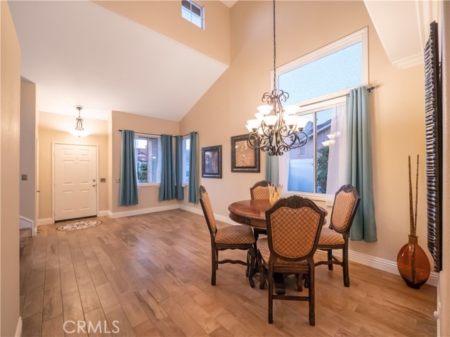 Detail Gallery Image 8 of 59 For 20625 Stony Brook Cir, Riverside,  CA 92508 - 4 Beds | 2/1 Baths