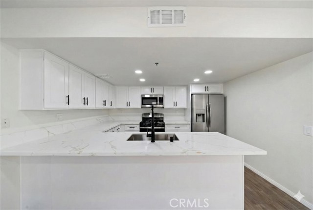 Detail Gallery Image 7 of 19 For 200 E Racquet Club #72,  Palm Springs,  CA 92262 - 2 Beds | 2 Baths