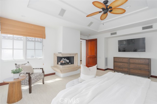 126 Via Koron, Newport Beach CA: https://media.crmls.org/medias/f751e1e6-9081-4eaf-a80e-3dcf8336ab10.jpg