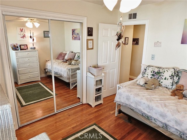 Image 21 of 43 For 6151 Wentworth