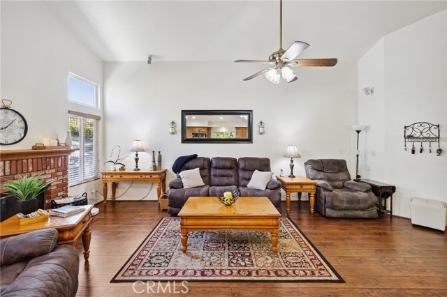 Image 14 of 50 For 6752 Laurelbrook Drive