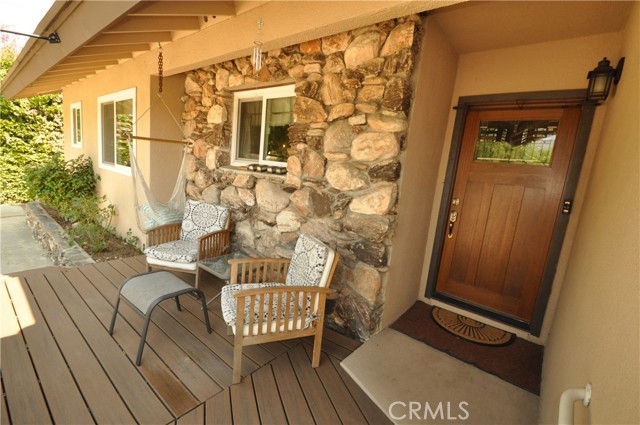 874 W 19th Street, Upland CA: https://media.crmls.org/medias/f752ba20-74d6-4a19-aab1-2aa8337c1889.jpg