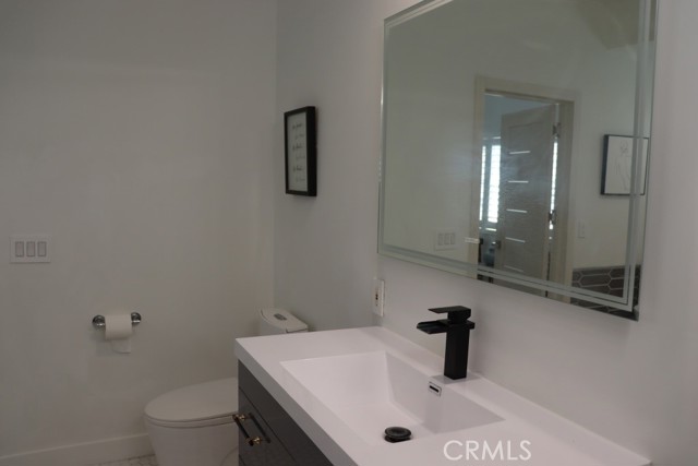 Detail Gallery Image 30 of 69 For 9103 Wystone Ave, Northridge,  CA 91324 - 4 Beds | 3 Baths