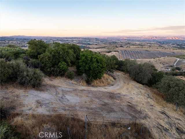 Detail Gallery Image 4 of 28 For 3550 Ardana Rd, Paso Robles,  CA 93446 - 2 Beds | 2 Baths