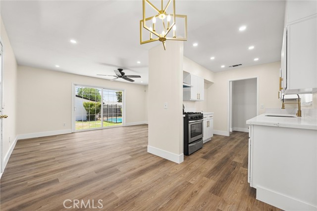3125 Fillmore Avenue, Bakersfield CA: https://media.crmls.org/medias/f753eaa4-490e-4c43-a77f-ca35090fcb8f.jpg