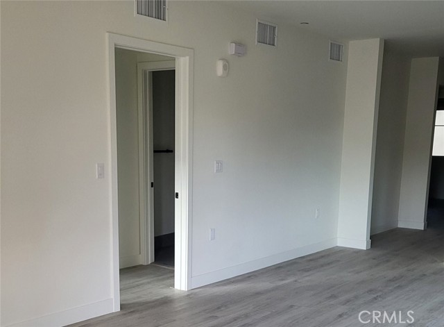 2608 Honolulu Avenue # 311, Montrose, California 91020, 3 Bedrooms Bedrooms, ,3 BathroomsBathrooms,Residential,For Sale,2608 Honolulu Avenue # 311,CRGD23221947