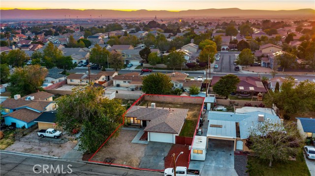 Detail Gallery Image 3 of 26 For 45433 Lorimer Ave, Lancaster,  CA 93534 - 3 Beds | 2 Baths