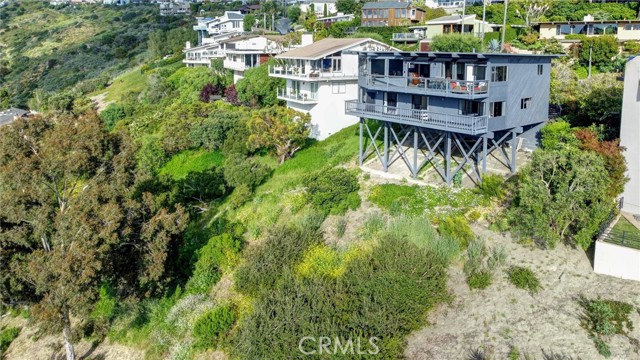 Detail Gallery Image 27 of 61 For 1998 San Remo Dr, Laguna Beach,  CA 92651 - 4 Beds | 3 Baths
