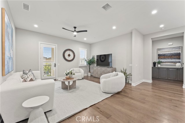 Image 28 of 63 For 51 Redshift  