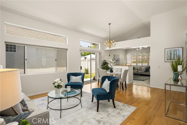 Detail Gallery Image 5 of 42 For 615 N Oxford Ct, Orange,  CA 92869 - 3 Beds | 2 Baths