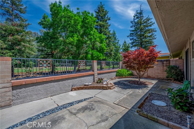 1305 Paseo Redondo Drive, Merced CA: https://media.crmls.org/medias/f7573808-15e5-44bd-8ecd-23858372d9d8.jpg