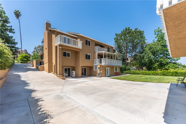 1377 Knoll Road, Redlands CA: https://media.crmls.org/medias/f757c6e6-206b-4999-80f1-7a80719304ab.jpg